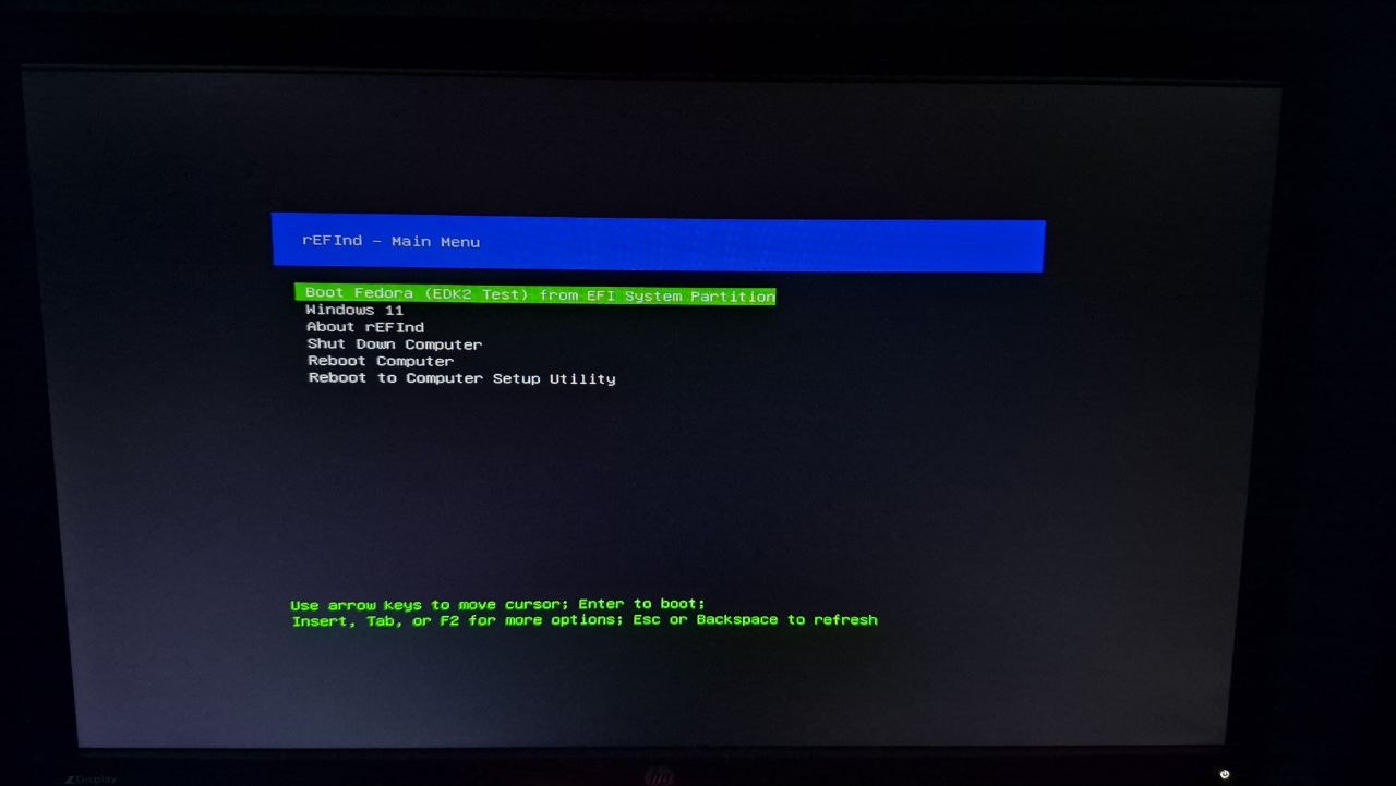 Fedora KDE + Windows 11 Dual-Boot Workstation